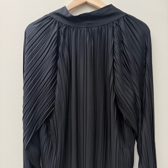 Zara Pleated Black Long Sleeve Dress - Picture 8 of 10